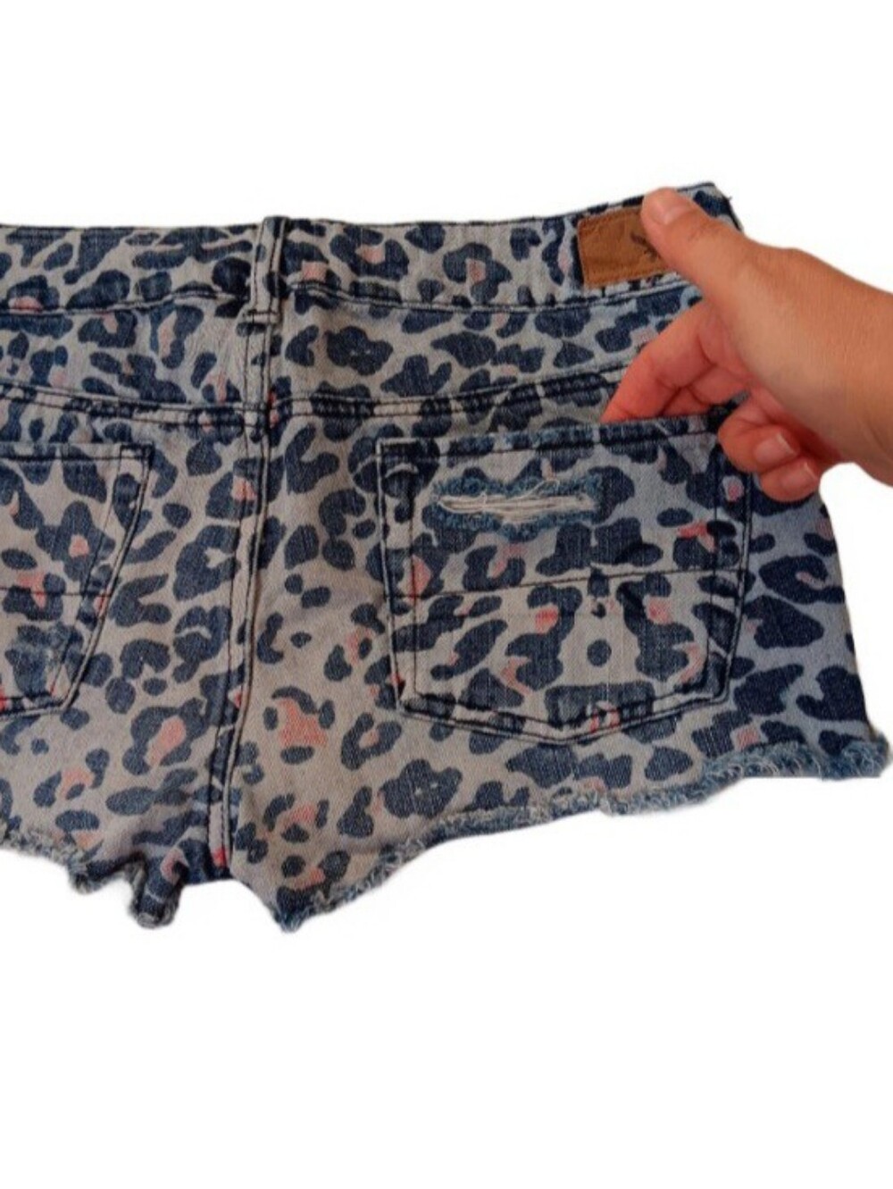 American Eagle Outfitters Blue and Red Leopard Jean Shorts | EUC | Shortie - Picture 14 of 16